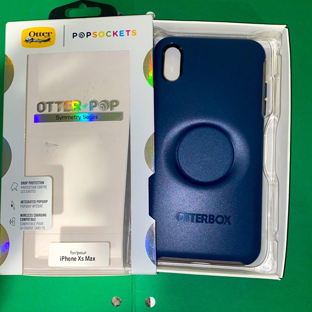 OtterBox+Pop Socket Case